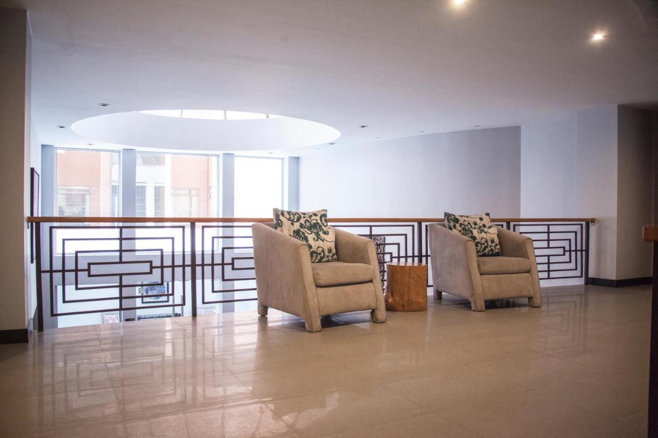 Deluxe Apartment Metroplaza Quito Exterior photo