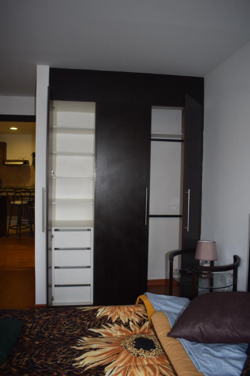 Deluxe Apartment Metroplaza Quito Exterior photo